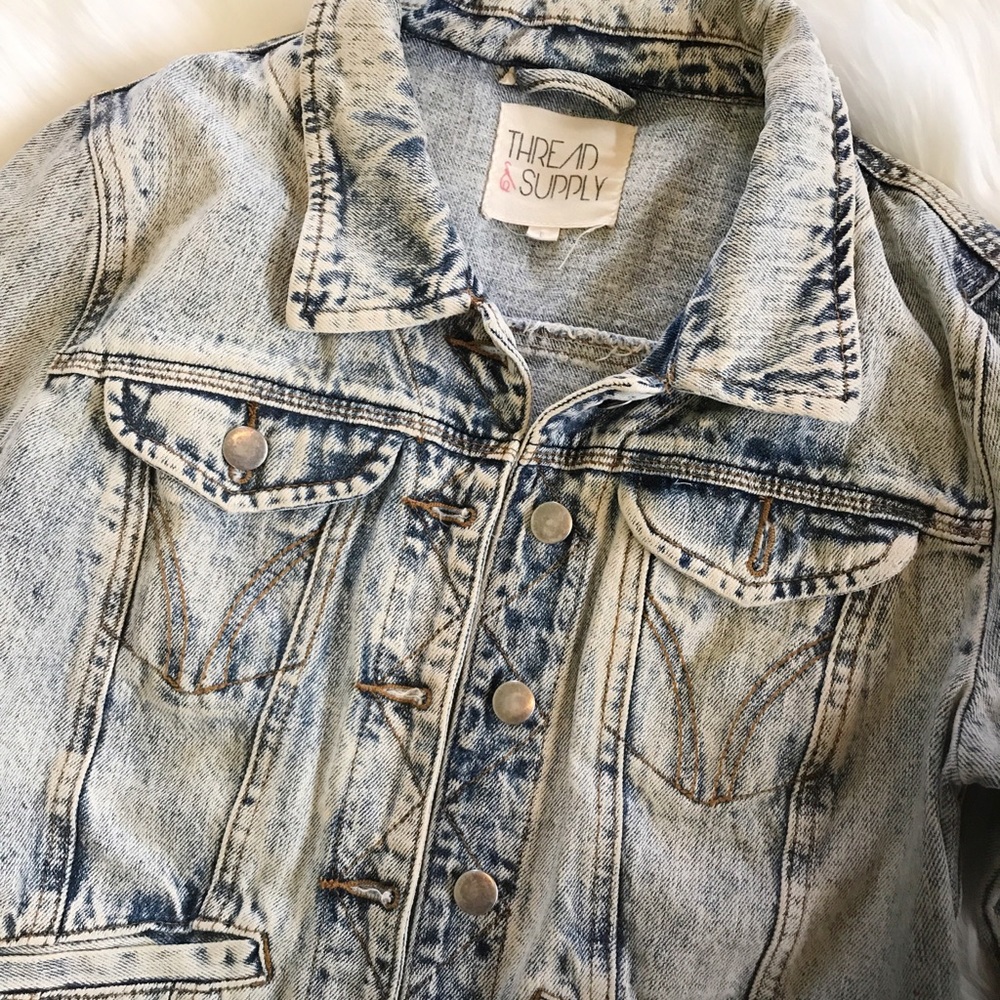 Thread & Supply Women Jean Jacket Size L
